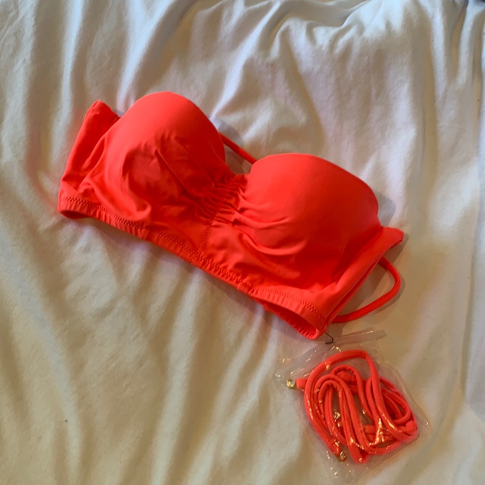 Victoria’s Secret bikini top